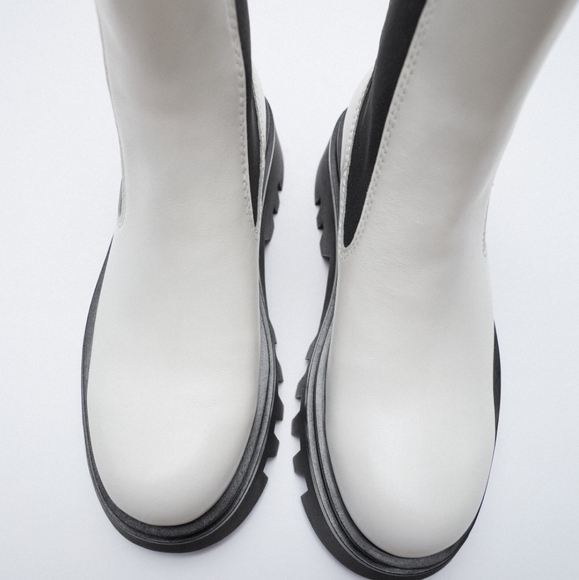 Zara low heeled lug sole leather ankle boots - Picture 4 of 11